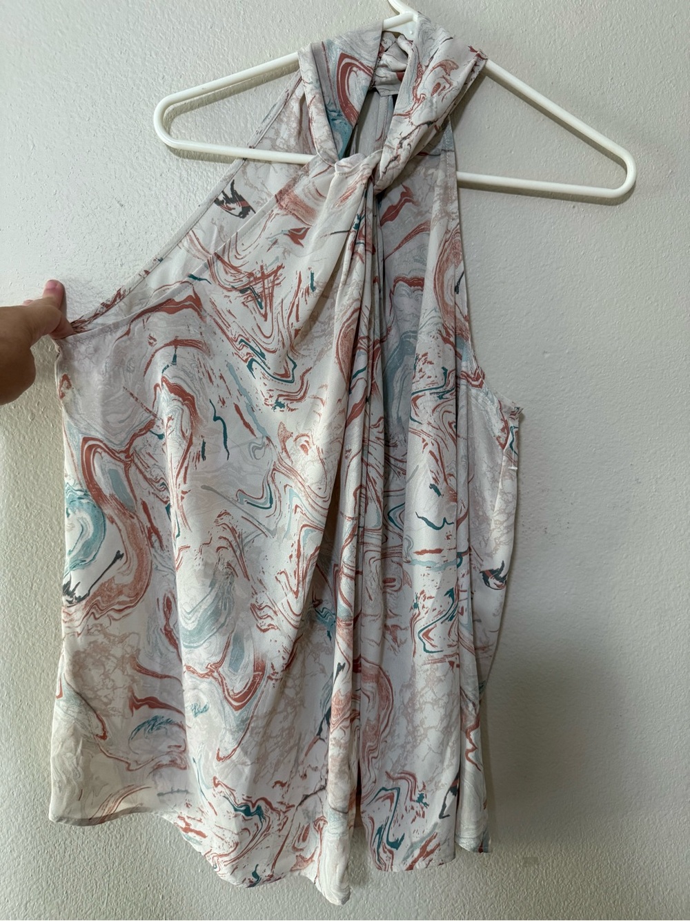 Torrid Sleeveless Marble Print Halter Top in Ivory and Dusty Rose